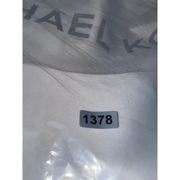 Michael Kors diaper bag new with tag - Picture 10 of 10